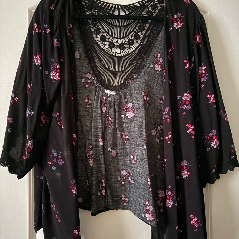 Floral Black Kimono Cardigan